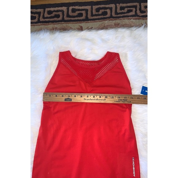 Beachbody Tank Top - Picture 3 of 5